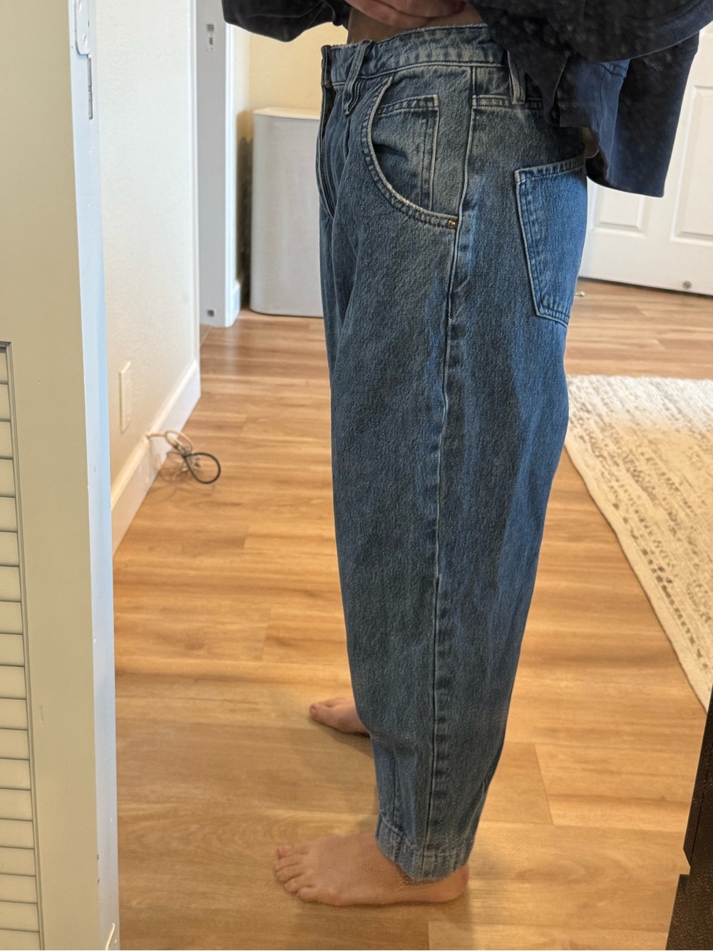 FRAME Pleated Barrel Leg Jeans in Campus , Size 30 - Picture 10 of 13